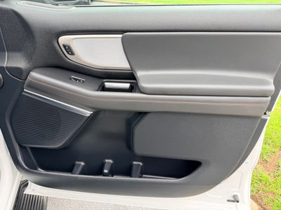 2025 Ford Expedition Max Active GOLD CERTIFIED NAVI 3RD ROW SEATING