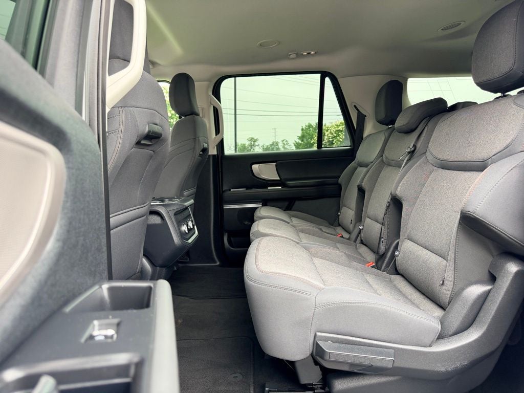 2025 Ford Expedition Max Active GOLD CERTIFIED NAVI 3RD ROW SEATING