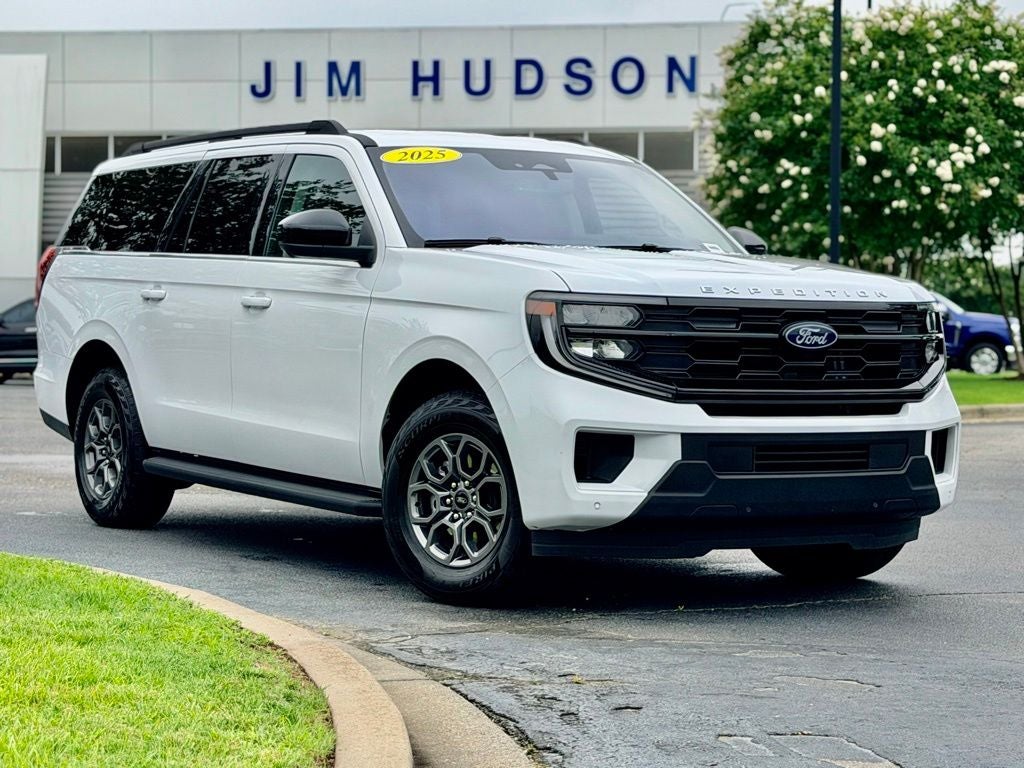 2025 Ford Expedition Max Active GOLD CERTIFIED NAVI 3RD ROW SEATING