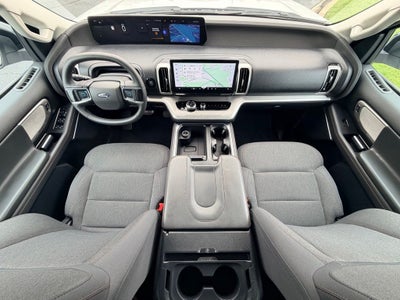 2025 Ford Expedition Max Active GOLD CERTIFIED NAVI 3RD ROW SEATING