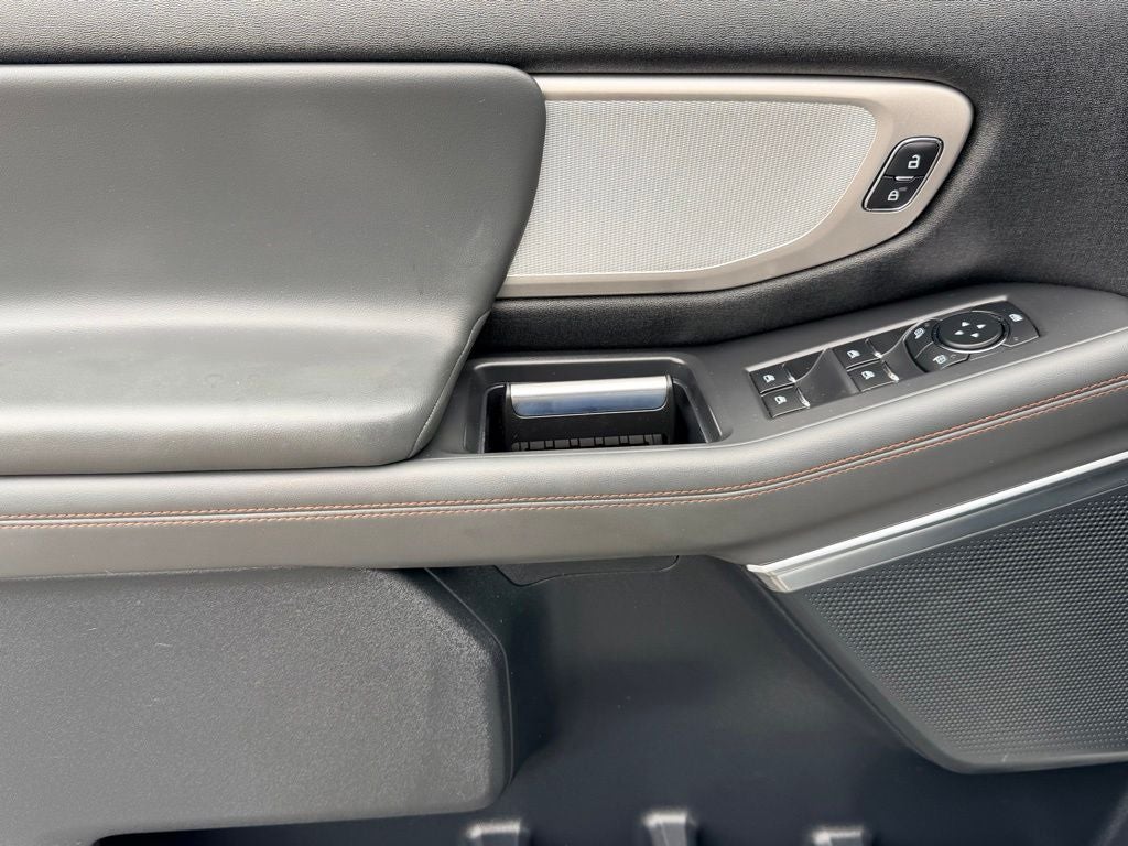 2025 Ford Expedition Max Active GOLD CERTIFIED NAVI 3RD ROW SEATING
