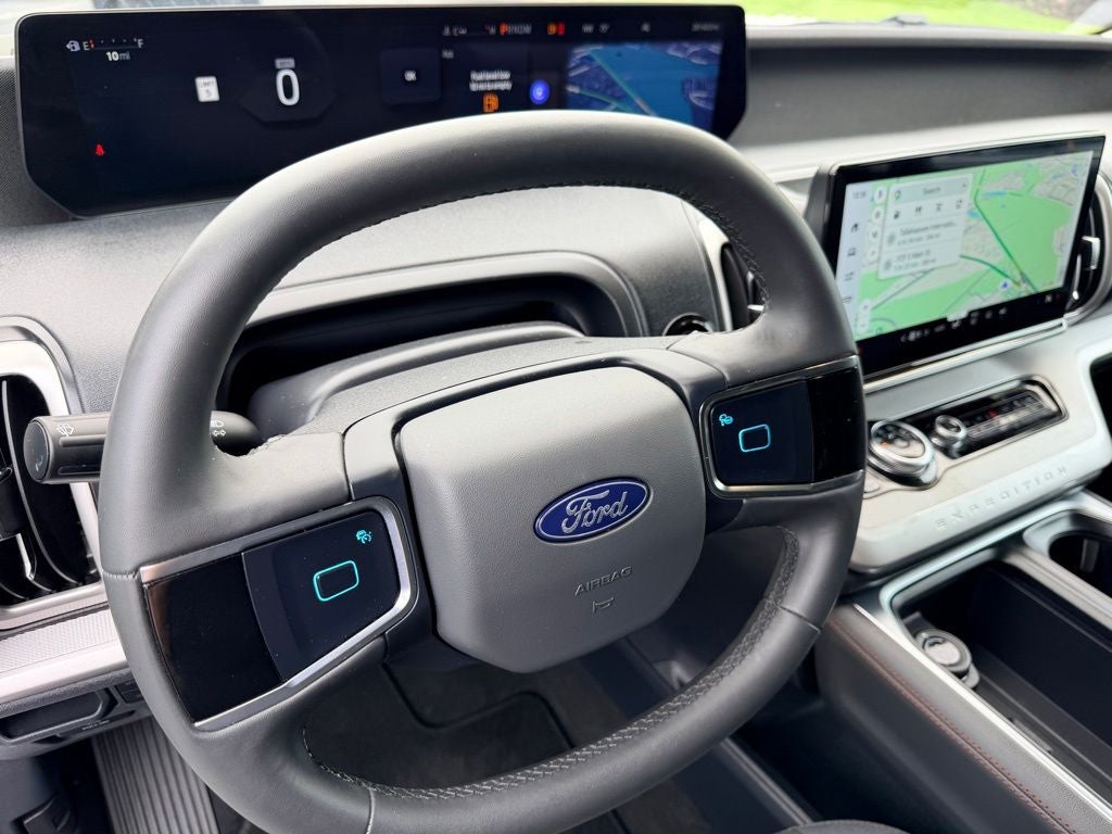 2025 Ford Expedition Max Active GOLD CERTIFIED NAVI 3RD ROW SEATING