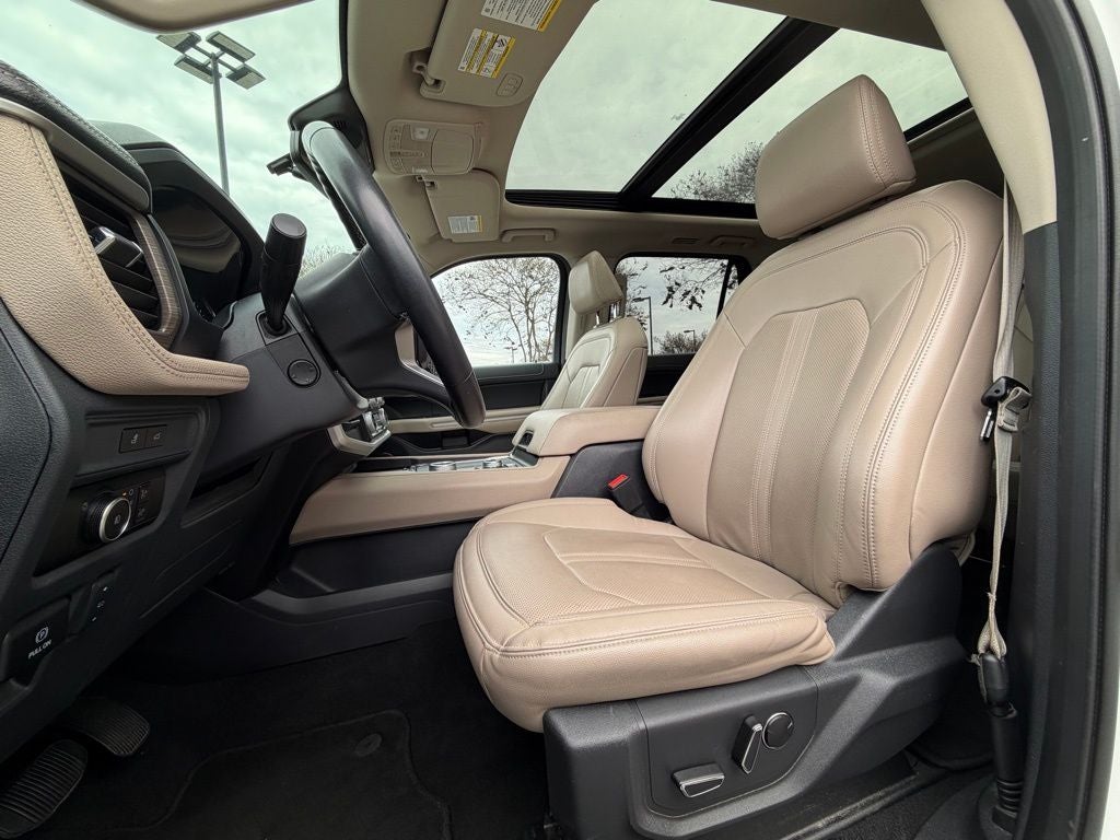 2024 Ford Expedition Max Limited CERTIFIED PANO ROOF FAMILY TIME