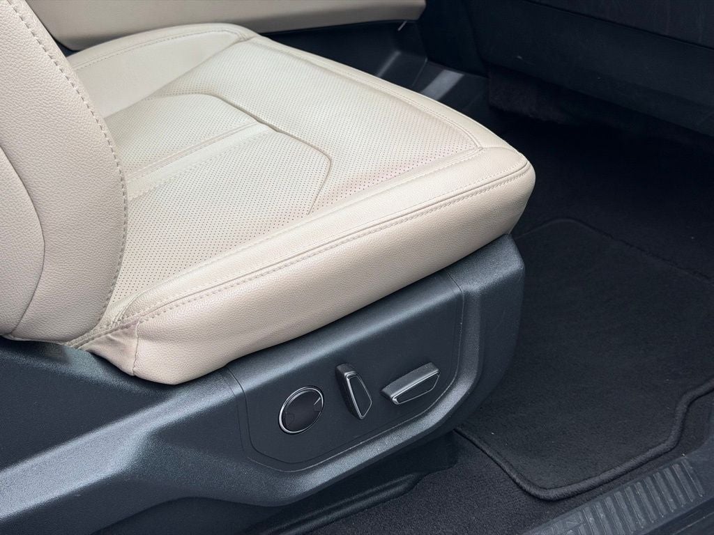 2024 Ford Expedition Max Limited CERTIFIED PANO ROOF FAMILY TIME