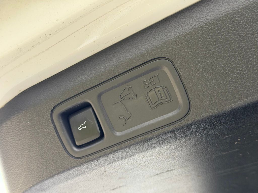 2024 Ford Expedition Max Limited CERTIFIED PANO ROOF FAMILY TIME