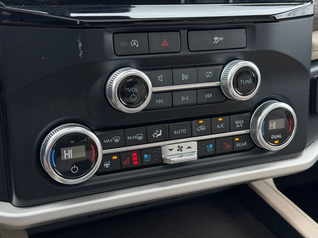 2024 Ford Expedition Max Limited CERTIFIED PANO ROOF FAMILY TIME