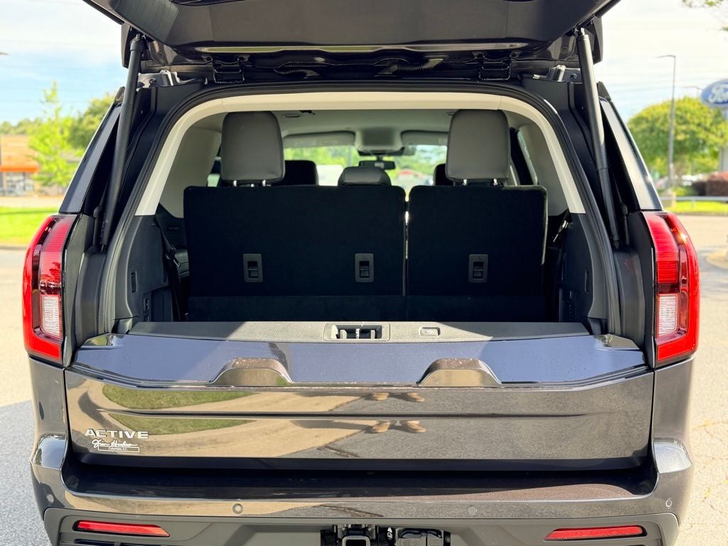 2026 Ford Expedition Active