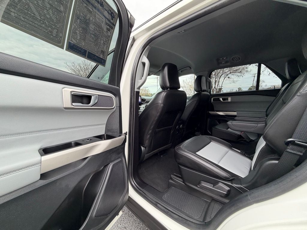 2023 Ford Explorer XLT CERTIFIED SPORT PACKAGE