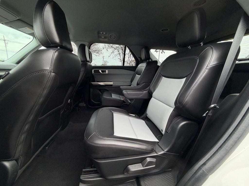 2023 Ford Explorer XLT CERTIFIED SPORT PACKAGE