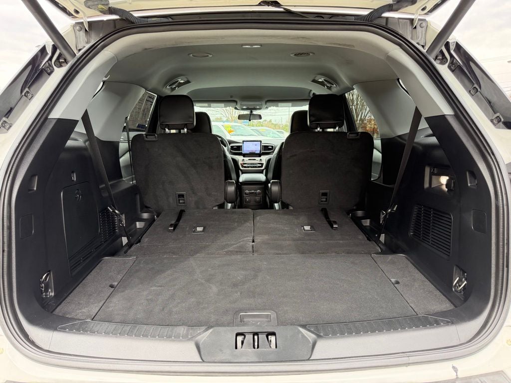 2023 Ford Explorer XLT CERTIFIED SPORT PACKAGE