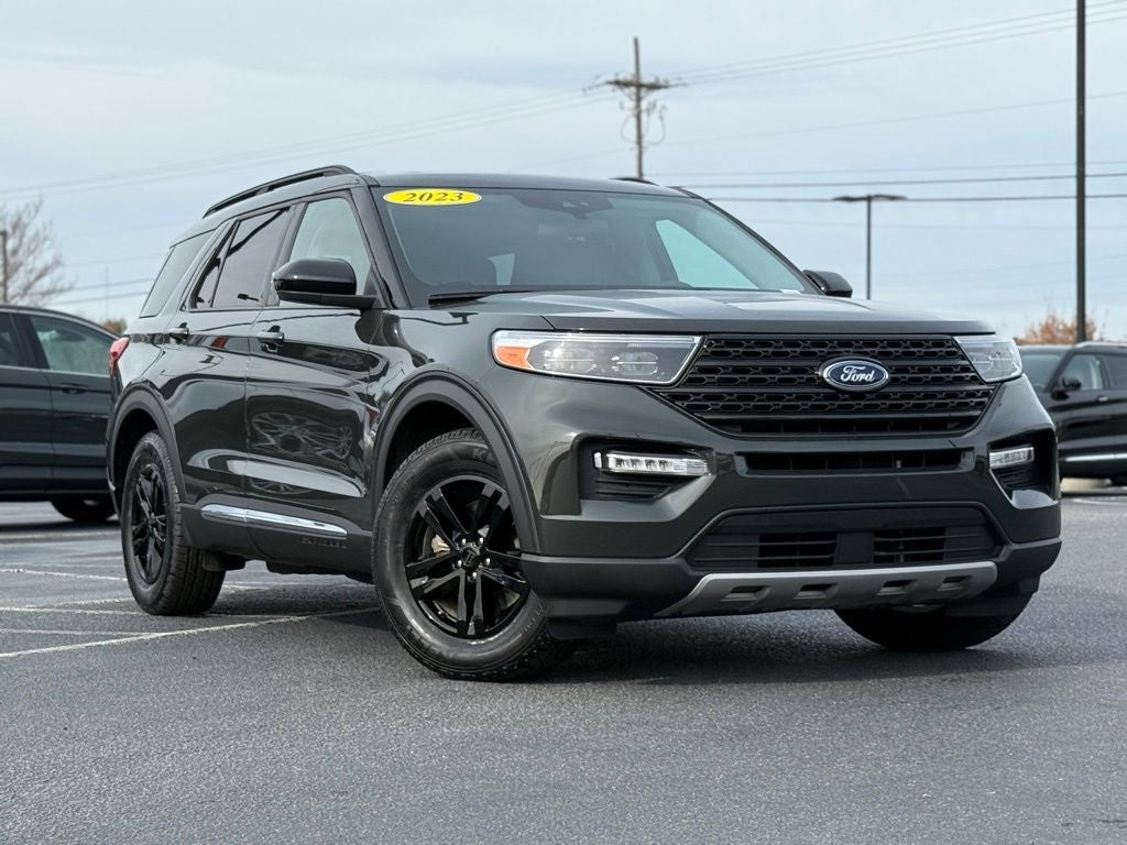 2023 Ford Explorer XLT CERTIFIED PANO ROOF HEATED SEATS