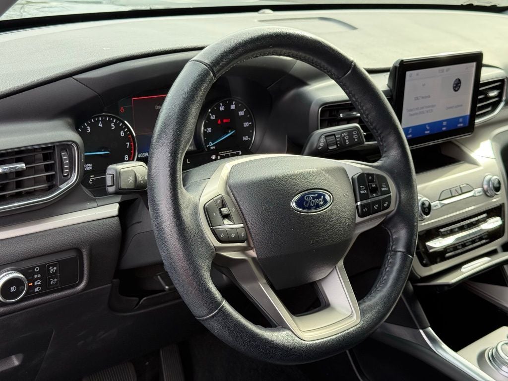 2023 Ford Explorer XLT CERTIFIED PANO ROOF HEATED SEATS