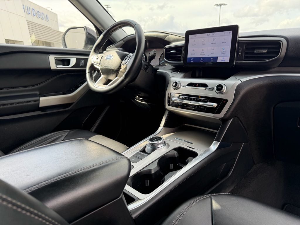 2022 Ford Explorer XLT GOLD CERTIFIED 3RD ROW SEATING