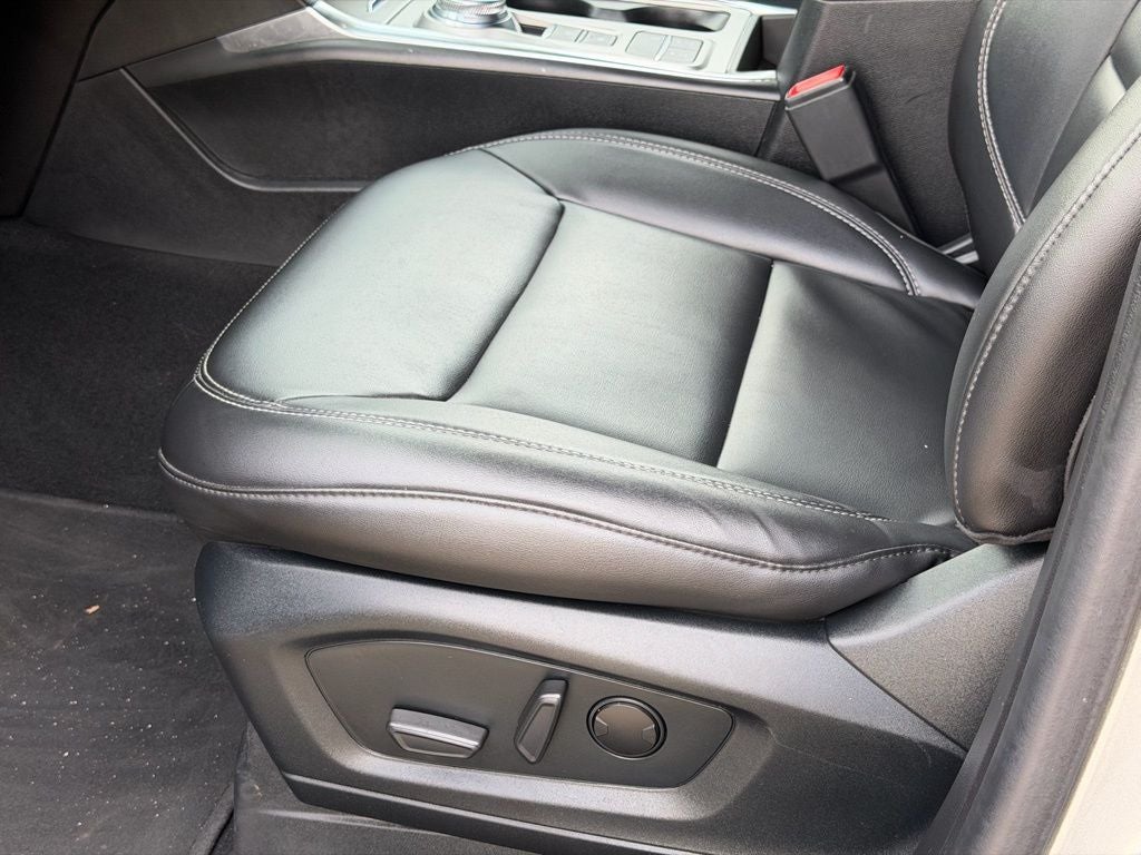 2022 Ford Explorer XLT GOLD CERTIFIED 3RD ROW SEATING