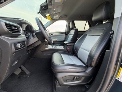 2023 Ford Explorer XLT GOLD CERTIFIED 2ND ROW BUCKETS