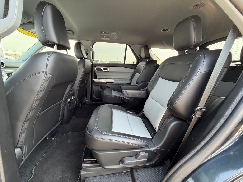 2023 Ford Explorer XLT GOLD CERTIFIED 2ND ROW BUCKETS