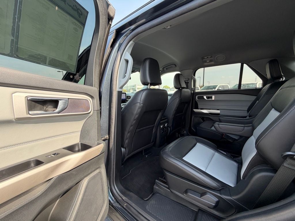 2023 Ford Explorer XLT GOLD CERTIFIED 2ND ROW BUCKETS