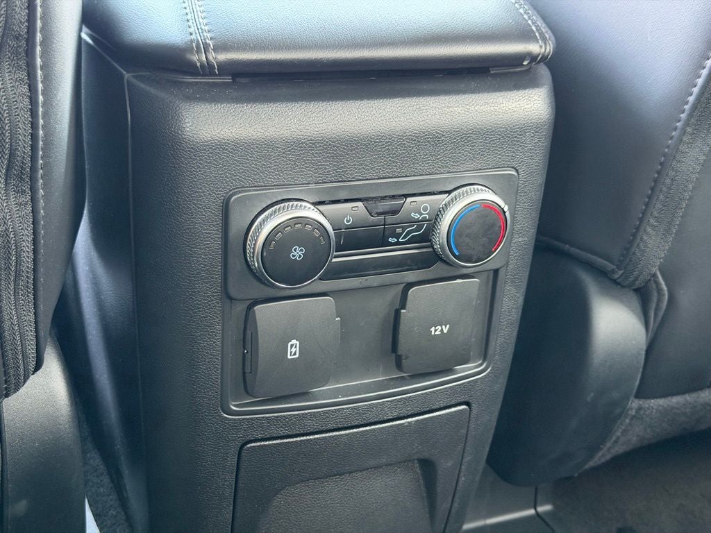 2023 Ford Explorer XLT GOLD CERTIFIED 2ND ROW BUCKETS