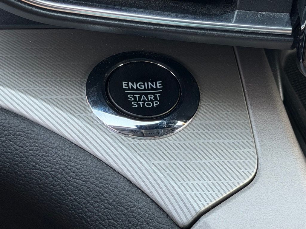 2023 Ford Explorer XLT GOLD CERTIFIED 2ND ROW BUCKETS