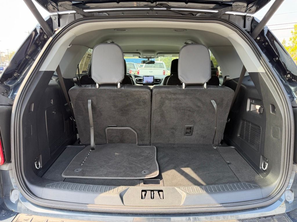 2023 Ford Explorer XLT GOLD CERTIFIED 2ND ROW BUCKETS