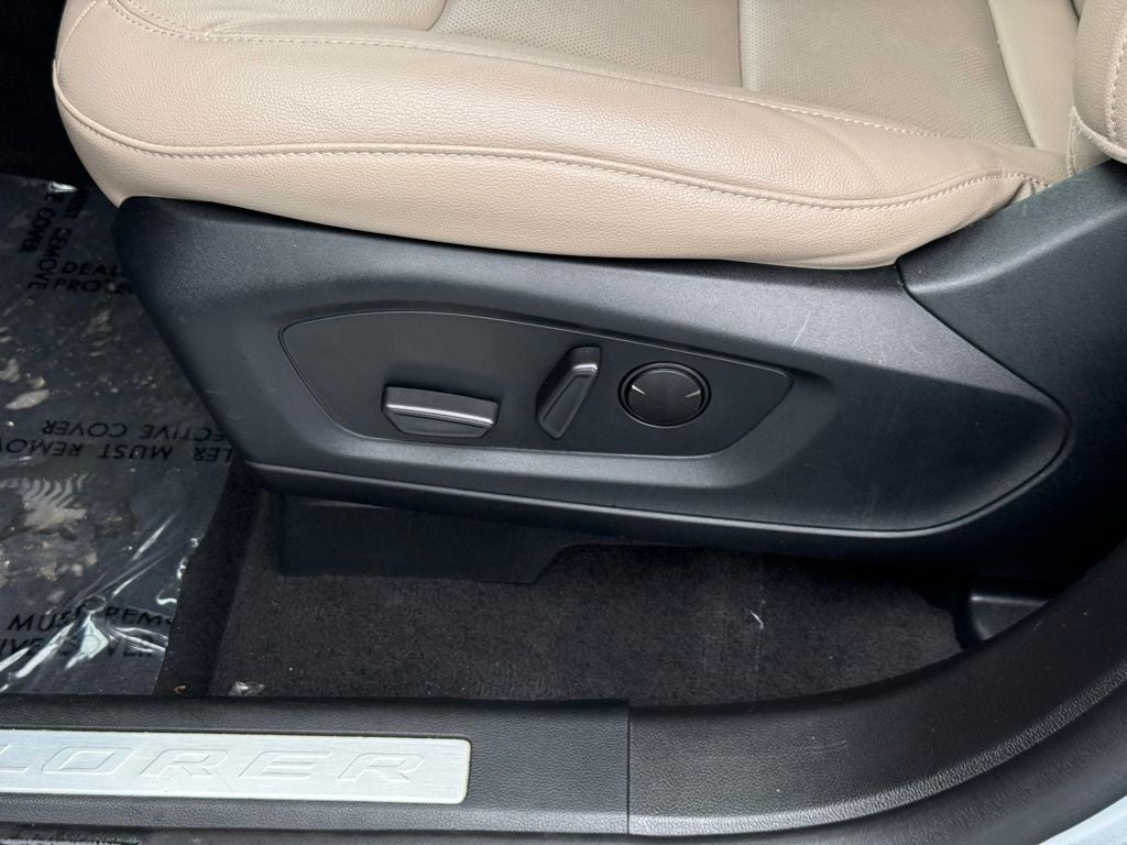 2023 Ford Explorer Limited CERTIFIED NAVI 2ND ROW BUCKETS HEATED COOLED SEATS