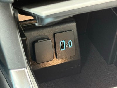 2023 Ford Explorer Limited CERTIFIED NAVI 2ND ROW BUCKETS HEATED COOLED SEATS