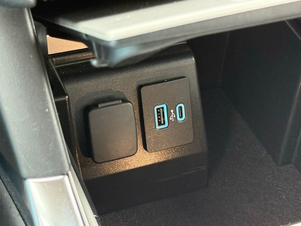 2023 Ford Explorer Limited CERTIFIED NAVI 2ND ROW BUCKETS HEATED COOLED SEATS