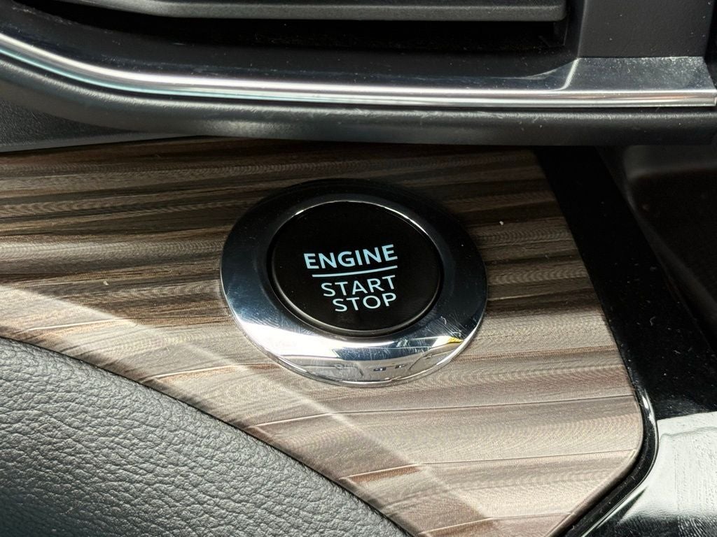 2023 Ford Explorer Limited CERTIFIED NAVI 2ND ROW BUCKETS HEATED COOLED SEATS