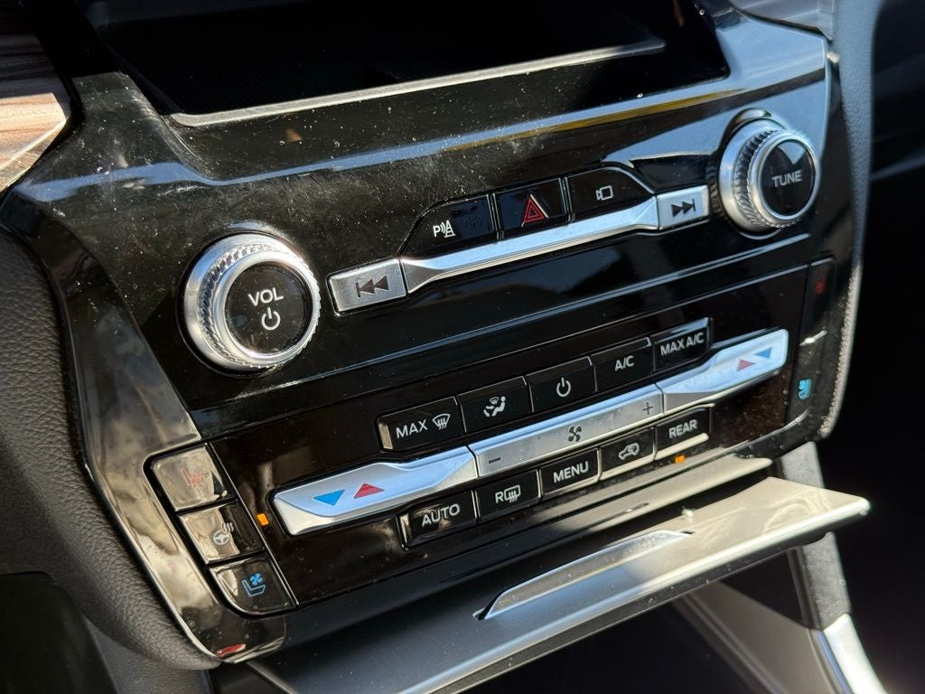 2023 Ford Explorer Limited CERTIFIED NAVI HEATED COOLED SEATS