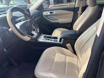 2024 Ford Explorer Limited CERTIFIED LOW MILES PANO ROOF TECH PACKAGE