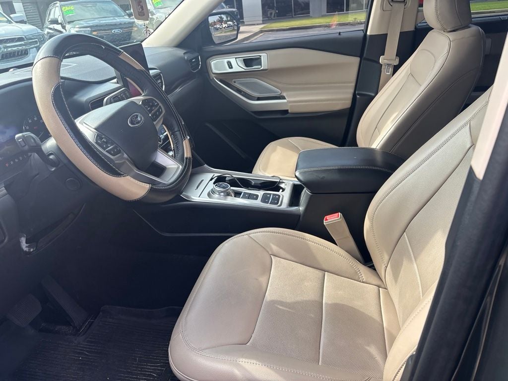 2024 Ford Explorer Limited CERTIFIED LOW MILES PANO ROOF TECH PACKAGE