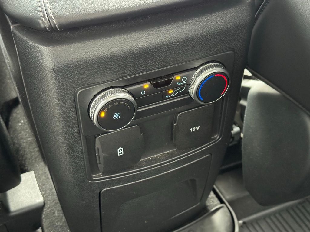 2022 Ford Explorer XLT CERTIFIED 2ND ROW BUCKETS PANO ROOF NAVI