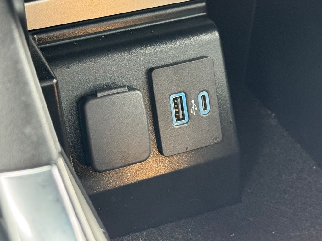 2022 Ford Explorer XLT CERTIFIED 2ND ROW BUCKETS PANO ROOF NAVI