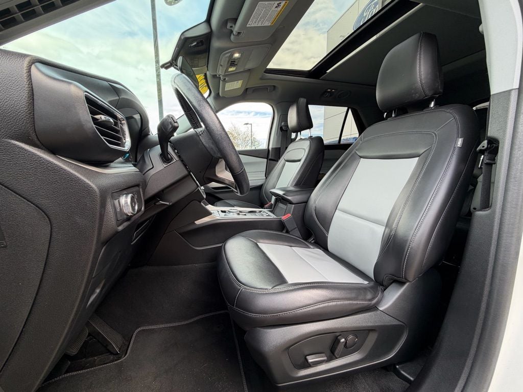 2022 Ford Explorer XLT GOLD CERTIFIED GOLD PILOT 360 PANO ROOF