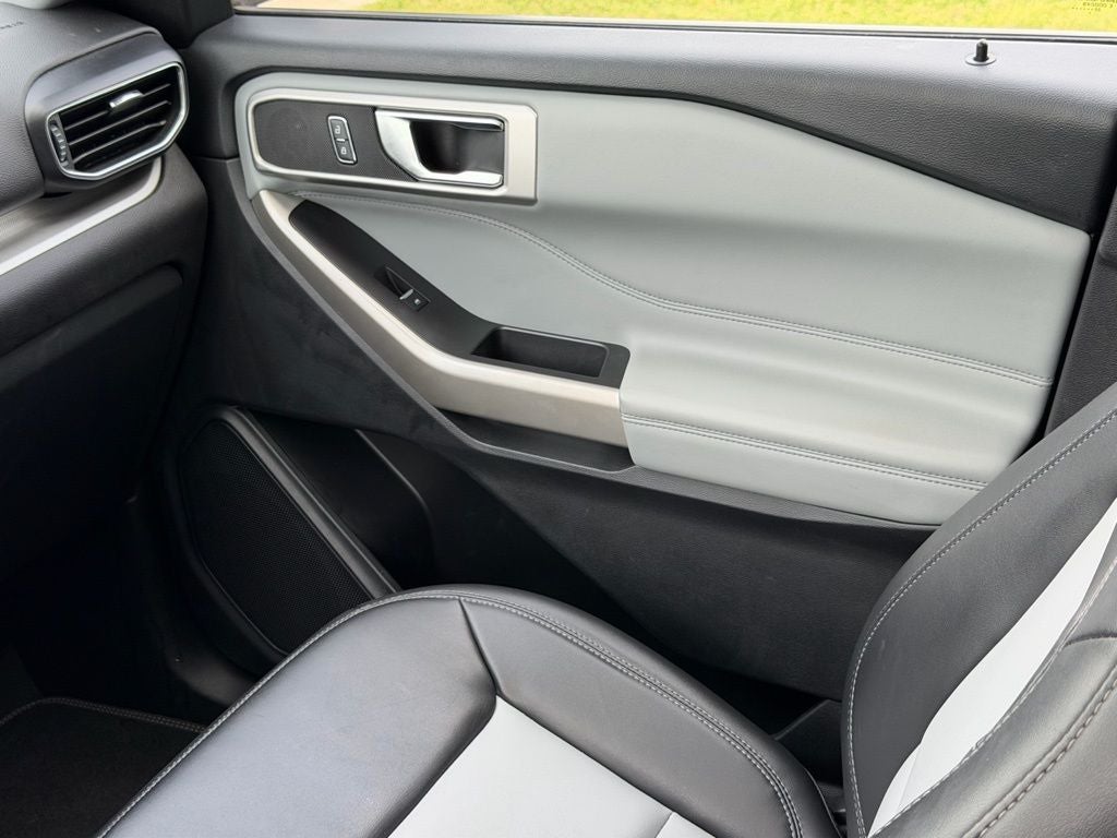 2022 Ford Explorer XLT GOLD CERTIFIED GOLD PILOT 360 PANO ROOF