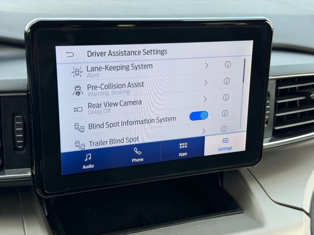 2023 Ford Explorer XLT CERTIFIED 2ND ROW BUCKETS