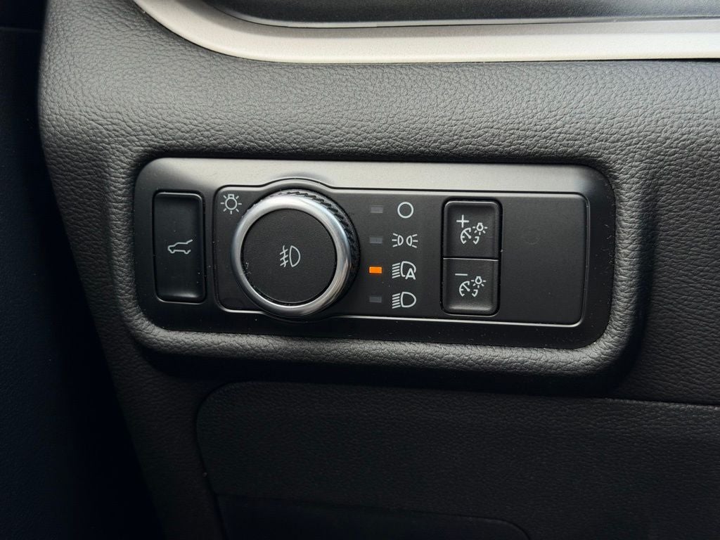 2023 Ford Explorer XLT CERTIFIED 2ND ROW BUCKETS