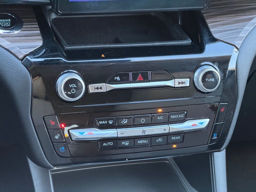 2023 Ford Explorer Limited CERTIFIED NAVI HEATED COOLED SEATS