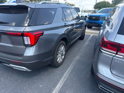2025 Ford Explorer Platinum