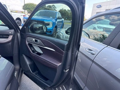 2025 Ford Explorer Platinum