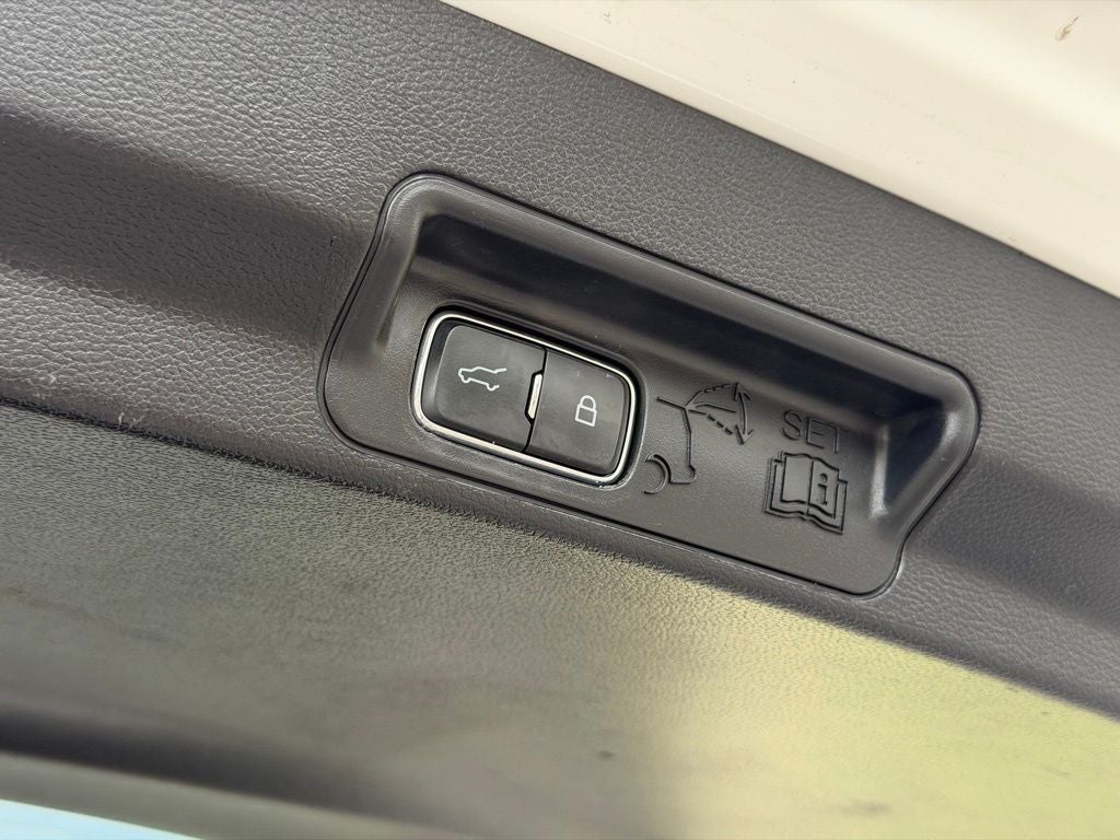 2025 Ford Explorer Active GOLD CERTIFIED COMFORT PACKAGE