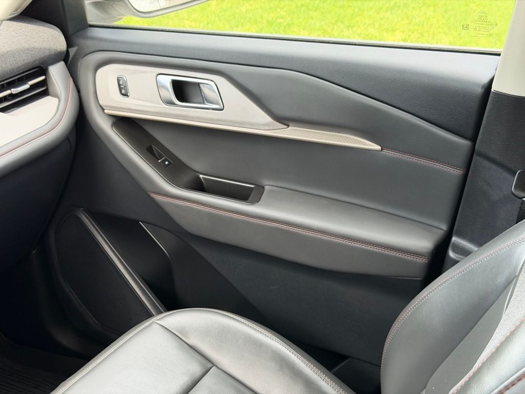 2025 Ford Explorer Active GOLD CERTIFIED COMFORT PACKAGE