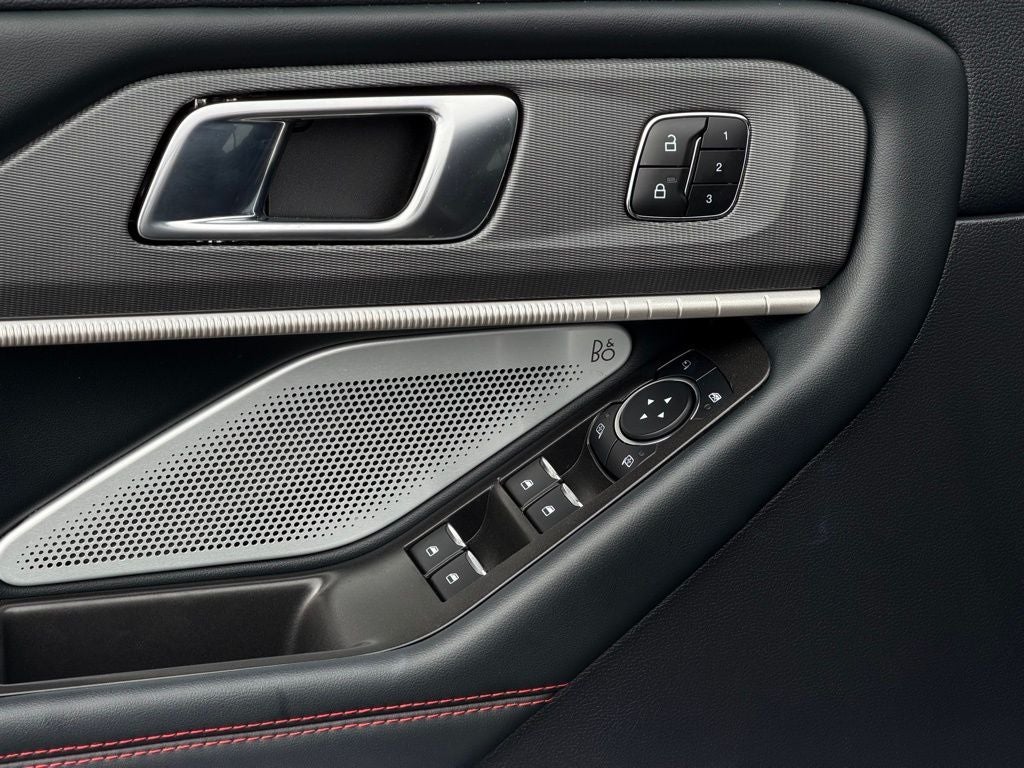 2025 Ford Explorer ST FORD CERTIFIED PANO ROOF HETAED COOLED SEATS