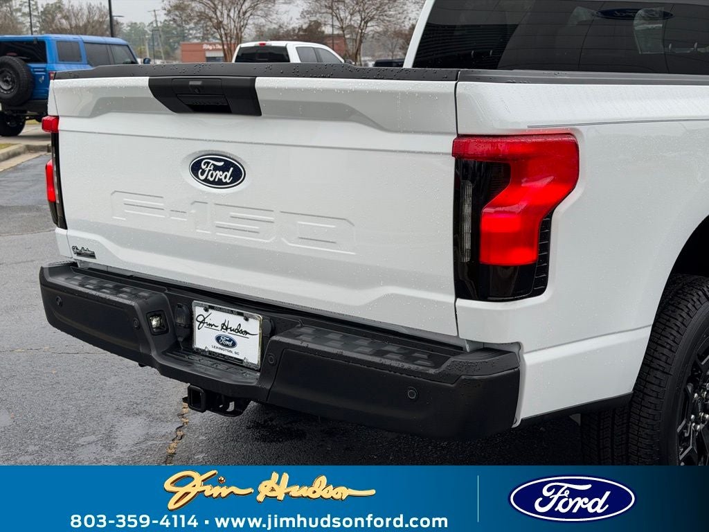 2025 Ford F-150 Lightning Pro