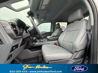 2025 Ford F-150 Lightning Pro