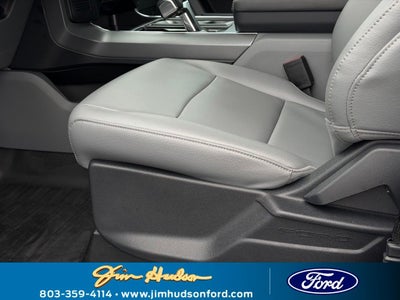 2025 Ford F-150 Lightning Pro