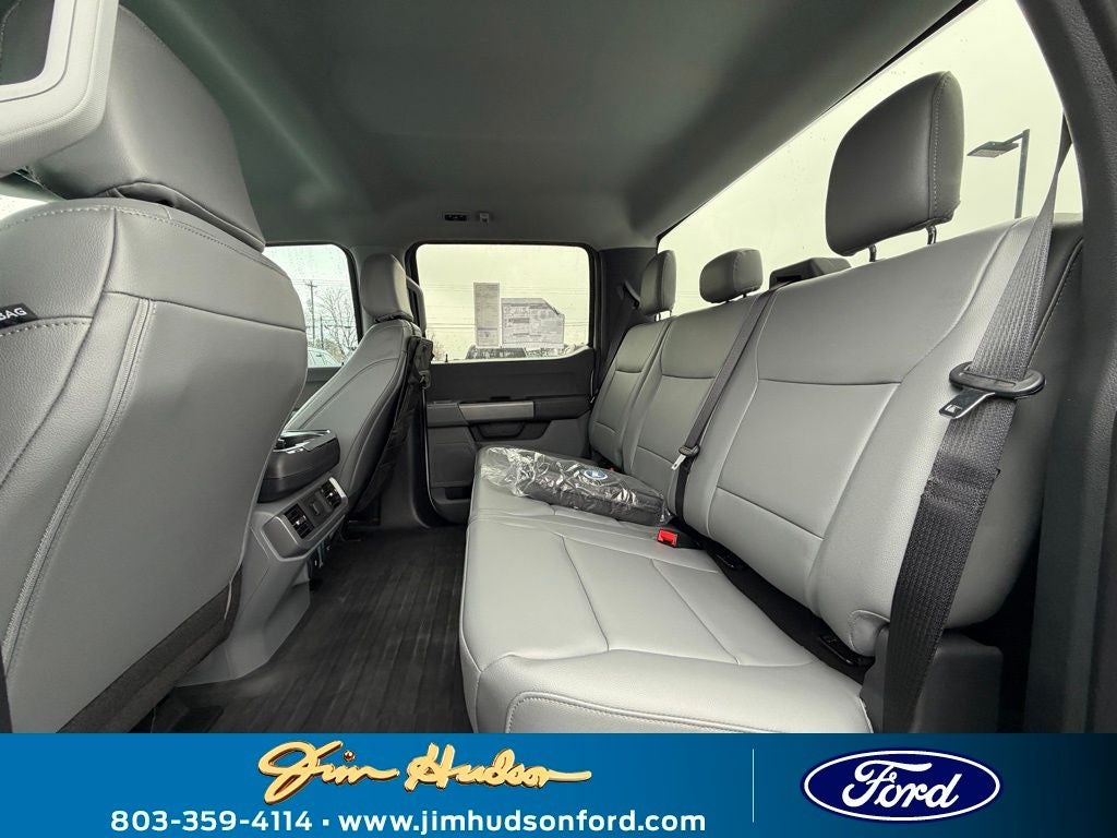 2025 Ford F-150 Lightning Pro