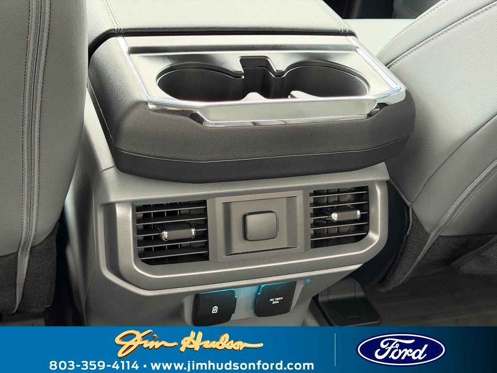 2025 Ford F-150 Lightning Pro