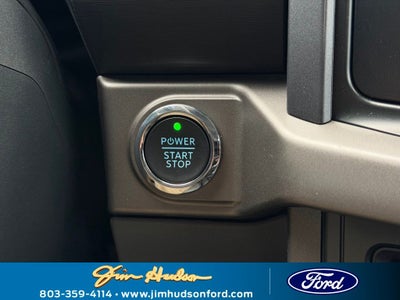 2025 Ford F-150 Lightning Pro