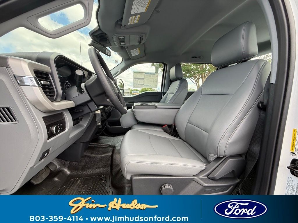 2025 Ford F-250SD XL